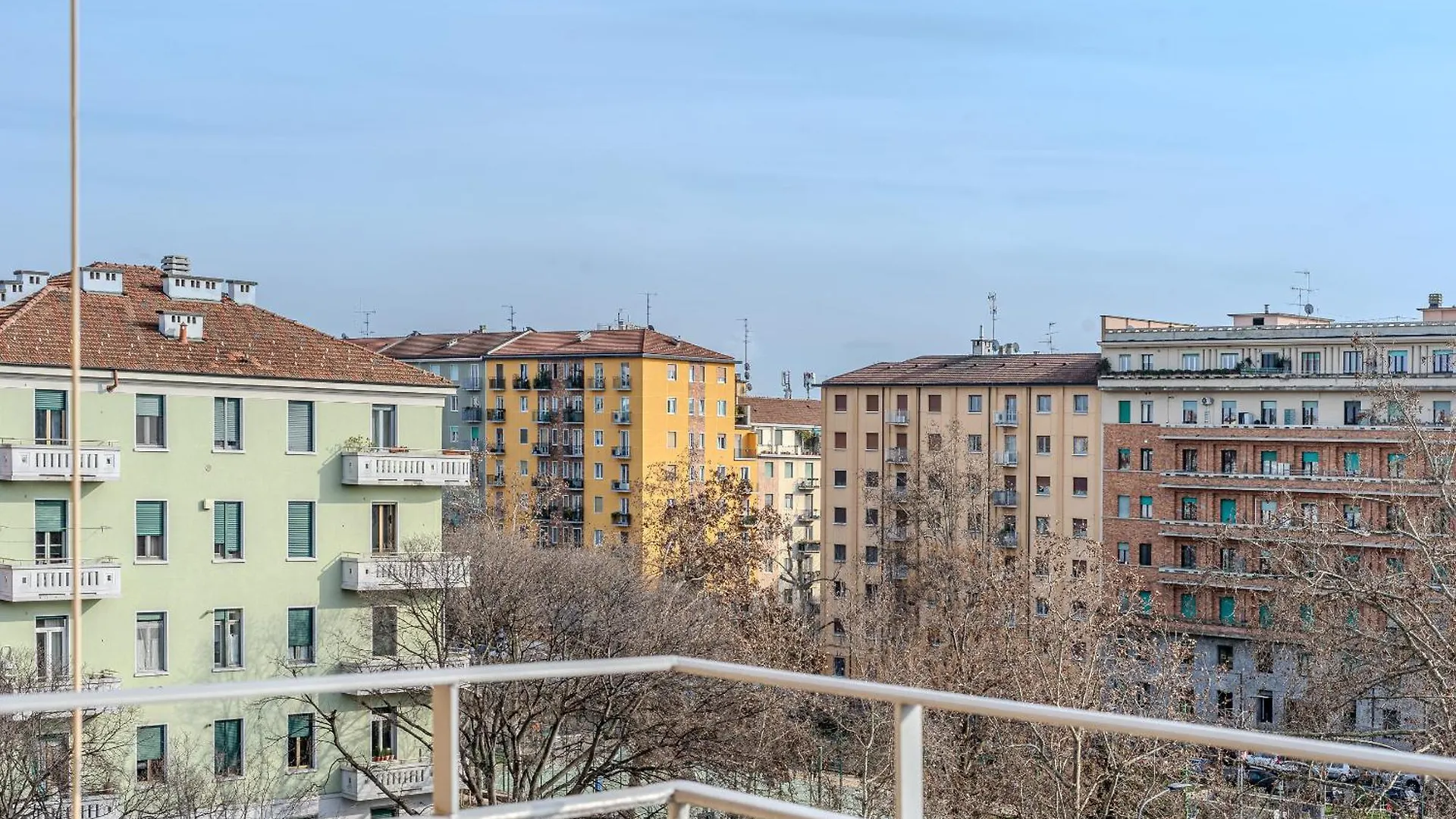 Urban View Apartment - Argonne Milan Italy