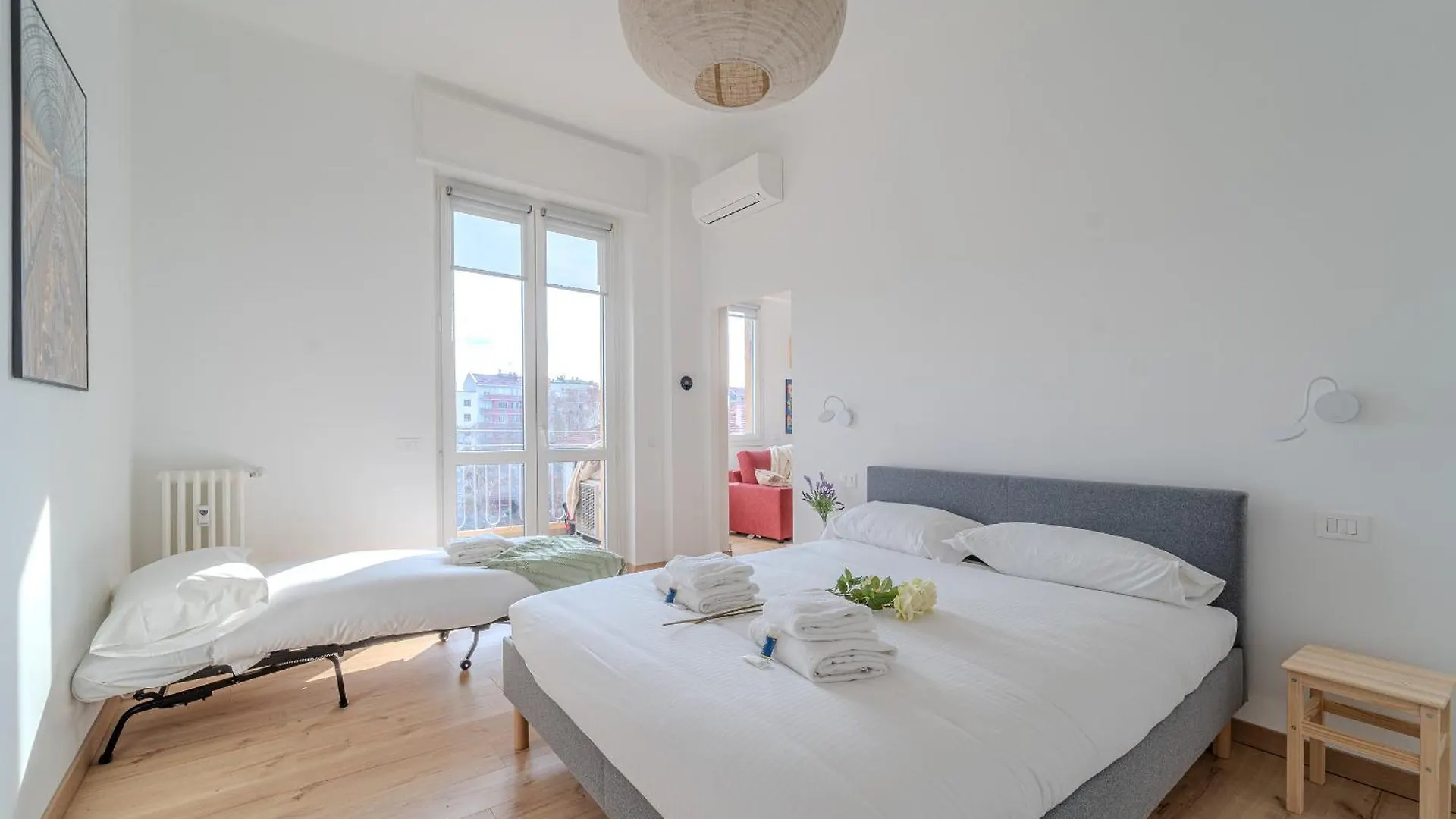 Urban View Apartment - Argonne Milan 0*,  Italy